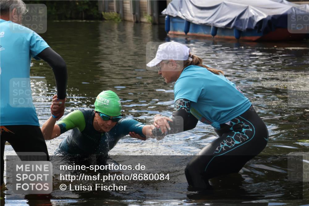 31.08.2025 - Elbe Triathlon Hamburg Luisa Fischer http://msf.ph/oto/8680084 31.08.2025 14:29:38 Schwimmen  meine-sportfotos.de