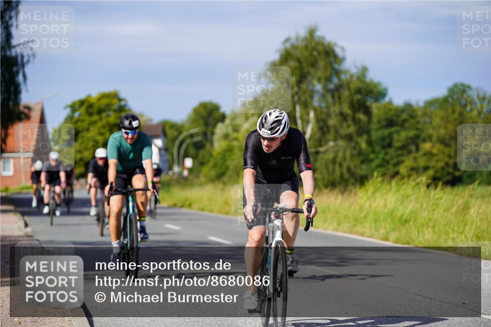 31.08.2025 - Elbe Triathlon Hamburg Michael Burmester http://msf.ph/oto/8680086 31.08.2025 10:41:40 Radfahren 594, 772, 847, 1003, 1022, 1099, 1161, 1279 meine-sportfotos.de