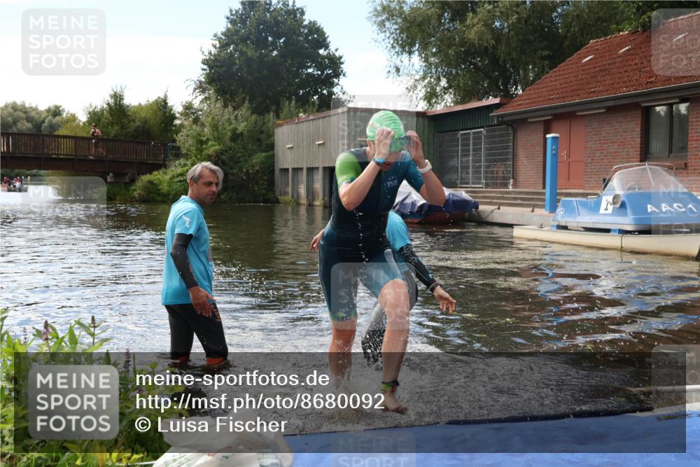 31.08.2025 - Elbe Triathlon Hamburg Luisa Fischer http://msf.ph/oto/8680092 31.08.2025 14:29:39 Schwimmen  meine-sportfotos.de