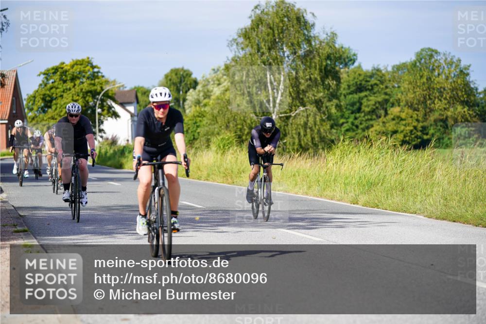 31.08.2025 - Elbe Triathlon Hamburg Michael Burmester http://msf.ph/oto/8680096 31.08.2025 10:41:42 Radfahren 594, 772, 847, 1003, 1022, 1099, 1161, 1279 meine-sportfotos.de