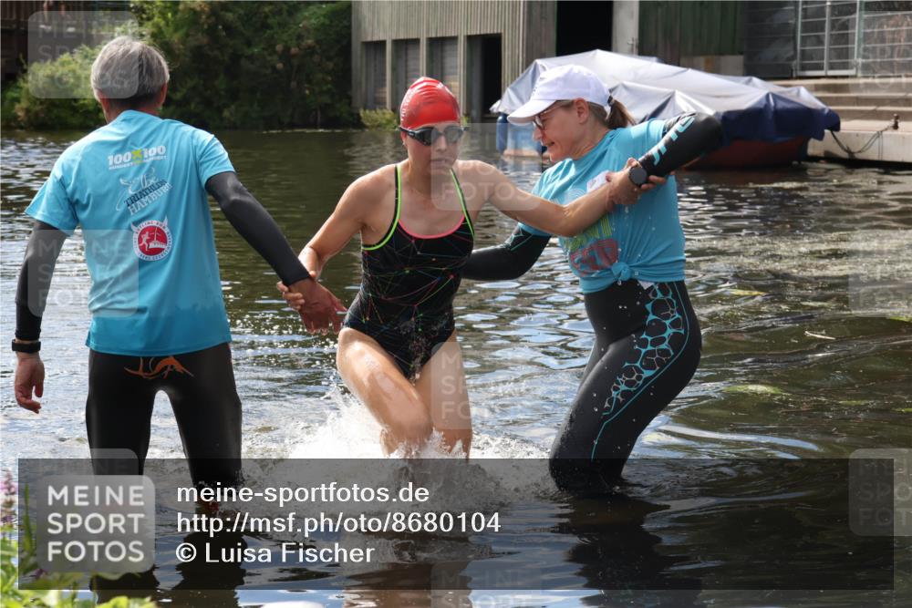 31.08.2025 - Elbe Triathlon Hamburg Luisa Fischer http://msf.ph/oto/8680104 31.08.2025 14:30:32 Schwimmen  meine-sportfotos.de