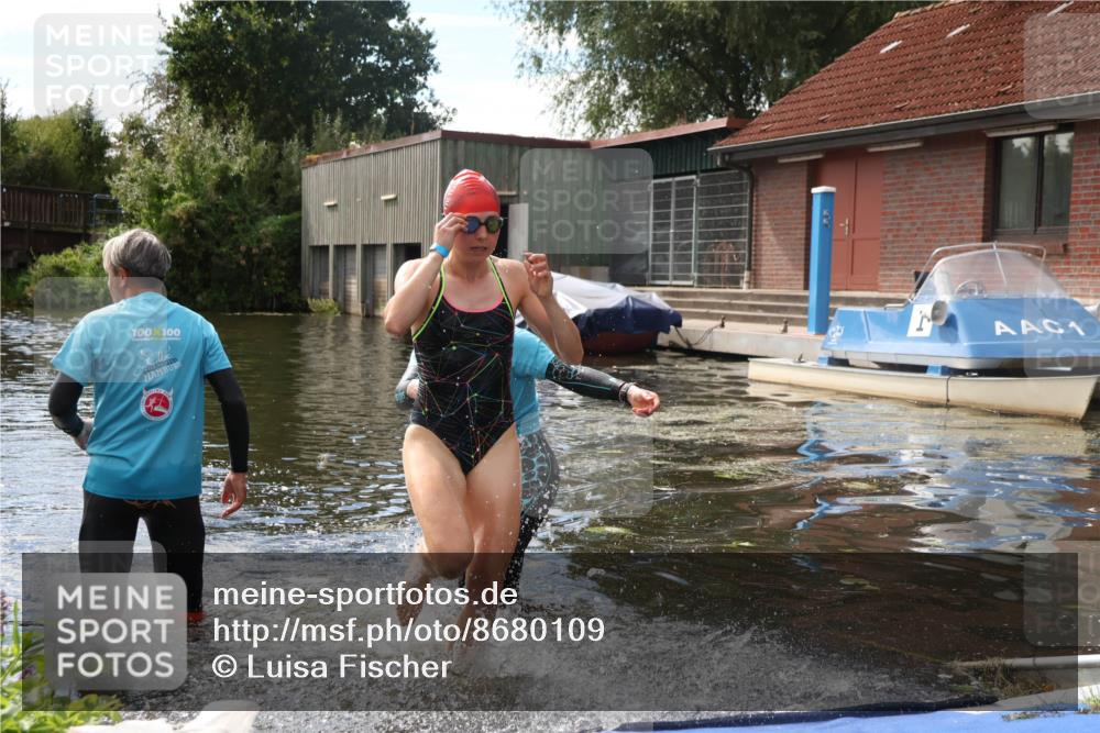31.08.2025 - Elbe Triathlon Hamburg Luisa Fischer http://msf.ph/oto/8680109 31.08.2025 14:30:33 Schwimmen  meine-sportfotos.de