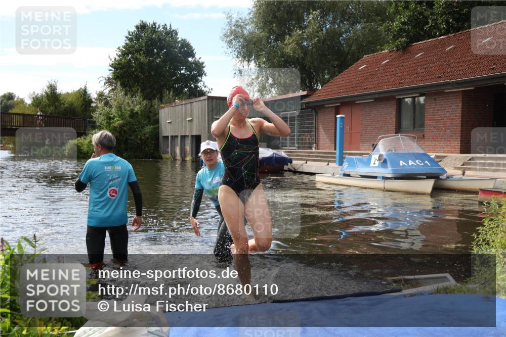 31.08.2025 - Elbe Triathlon Hamburg Luisa Fischer http://msf.ph/oto/8680110 31.08.2025 14:30:33 Schwimmen  meine-sportfotos.de