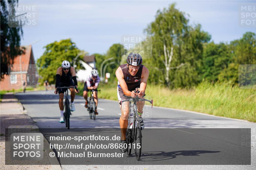 31.08.2025 - Elbe Triathlon Hamburg Michael Burmester http://msf.ph/oto/8680115 31.08.2025 10:41:45 Radfahren 594, 772, 847, 1099, 1161 meine-sportfotos.de