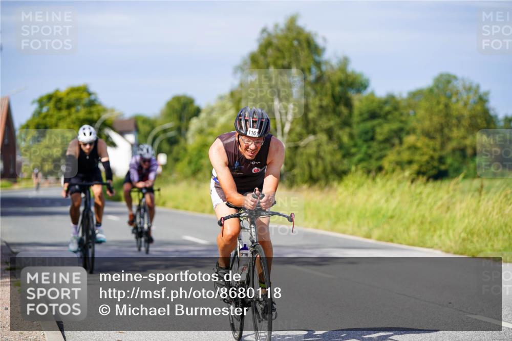31.08.2025 - Elbe Triathlon Hamburg Michael Burmester http://msf.ph/oto/8680118 31.08.2025 10:41:45 Radfahren 594, 772, 847, 1099, 1161 meine-sportfotos.de