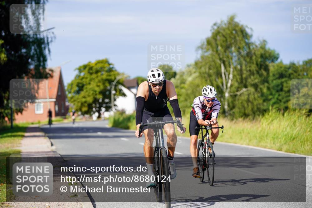 31.08.2025 - Elbe Triathlon Hamburg Michael Burmester http://msf.ph/oto/8680124 31.08.2025 10:41:46 Radfahren 594, 772, 847, 1099, 1161 meine-sportfotos.de