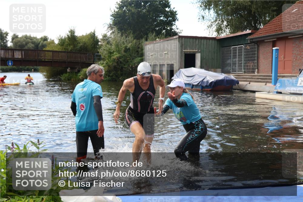 31.08.2025 - Elbe Triathlon Hamburg Luisa Fischer http://msf.ph/oto/8680125 31.08.2025 14:32:14 Schwimmen  meine-sportfotos.de