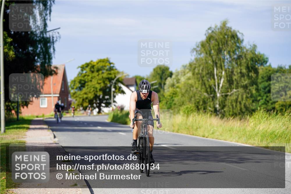 31.08.2025 - Elbe Triathlon Hamburg Michael Burmester http://msf.ph/oto/8680134 31.08.2025 10:41:58 Radfahren 943, 1312 meine-sportfotos.de