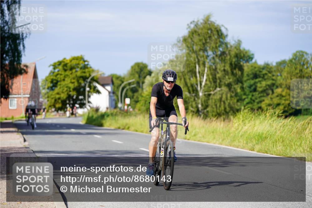 31.08.2025 - Elbe Triathlon Hamburg Michael Burmester http://msf.ph/oto/8680143 31.08.2025 10:42:00 Radfahren 935, 943, 987, 1312 meine-sportfotos.de