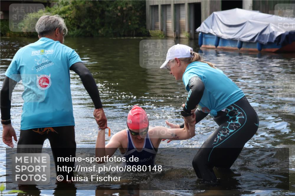 31.08.2025 - Elbe Triathlon Hamburg Luisa Fischer http://msf.ph/oto/8680148 31.08.2025 14:32:27 Schwimmen  meine-sportfotos.de