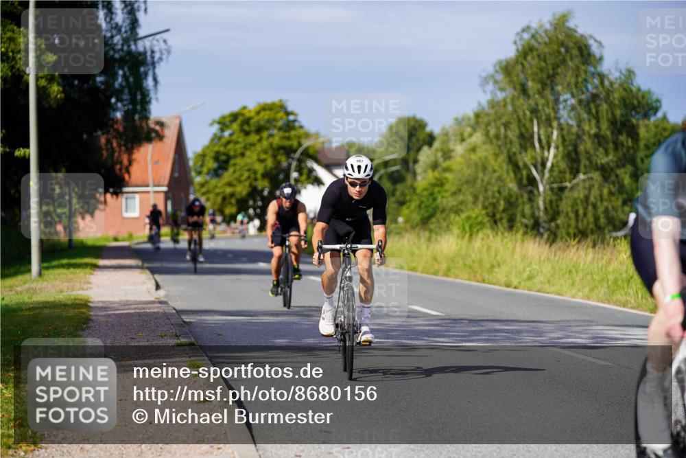 31.08.2025 - Elbe Triathlon Hamburg Michael Burmester http://msf.ph/oto/8680156 31.08.2025 10:42:06 Radfahren 935, 987, 1094, 1123 meine-sportfotos.de