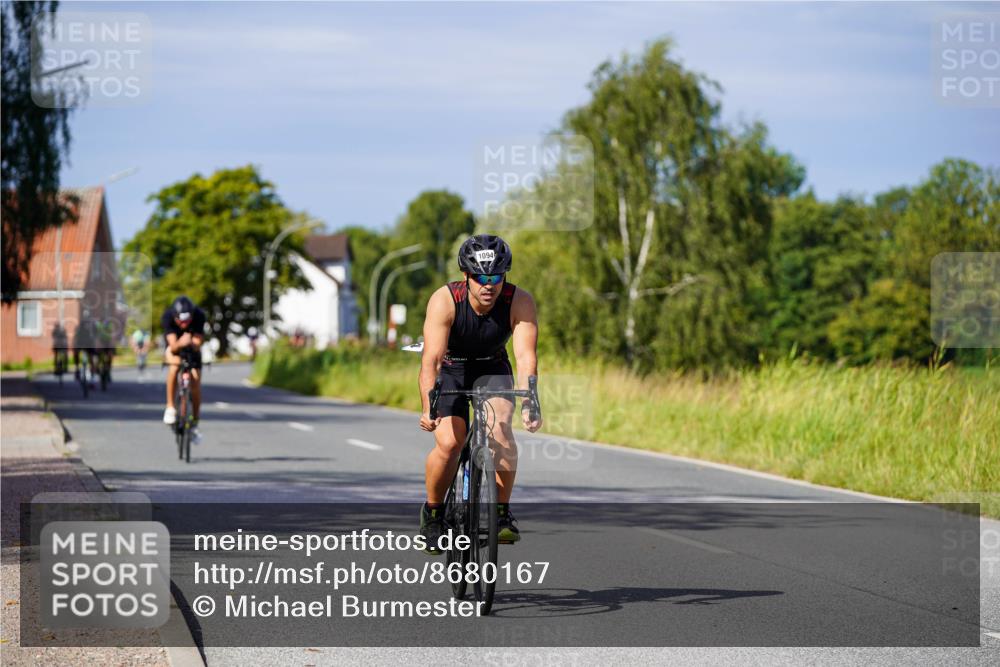 31.08.2025 - Elbe Triathlon Hamburg Michael Burmester http://msf.ph/oto/8680167 31.08.2025 10:42:08 Radfahren 935, 987, 1094, 1123 meine-sportfotos.de