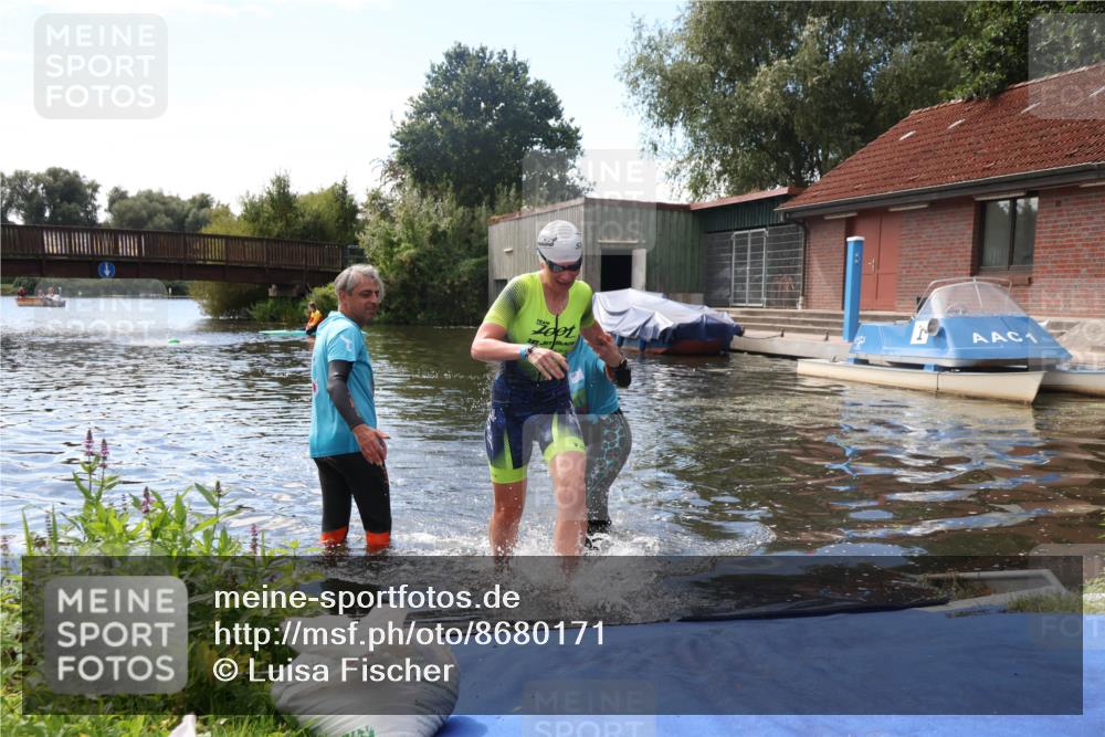 31.08.2025 - Elbe Triathlon Hamburg Luisa Fischer http://msf.ph/oto/8680171 31.08.2025 14:33:36 Schwimmen  meine-sportfotos.de
