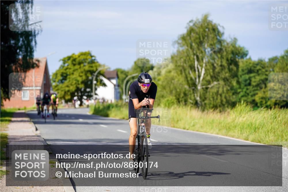 31.08.2025 - Elbe Triathlon Hamburg Michael Burmester http://msf.ph/oto/8680174 31.08.2025 10:42:10 Radfahren 987, 1082, 1094, 1123, 1250, 1297 meine-sportfotos.de