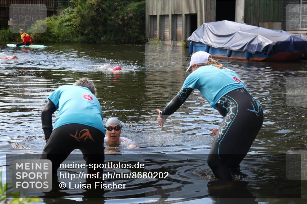 31.08.2025 - Elbe Triathlon Hamburg Luisa Fischer http://msf.ph/oto/8680202 31.08.2025 14:35:52 Schwimmen  meine-sportfotos.de