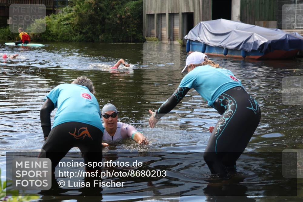 31.08.2025 - Elbe Triathlon Hamburg Luisa Fischer http://msf.ph/oto/8680203 31.08.2025 14:35:52 Schwimmen  meine-sportfotos.de