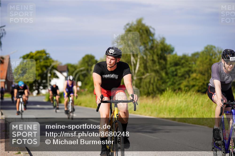 31.08.2025 - Elbe Triathlon Hamburg Michael Burmester http://msf.ph/oto/8680248 31.08.2025 10:42:31 Radfahren 954, 973, 1008, 1026, 1055, 1105, 1160, 1303, 1321, 1323 meine-sportfotos.de