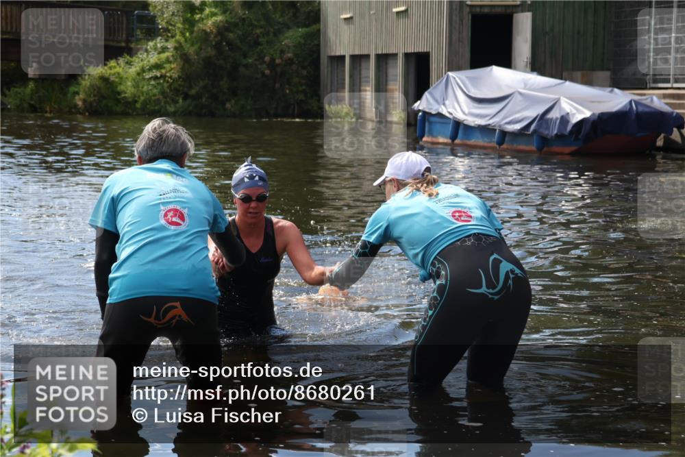 31.08.2025 - Elbe Triathlon Hamburg Luisa Fischer http://msf.ph/oto/8680261 31.08.2025 14:37:13 Schwimmen  meine-sportfotos.de
