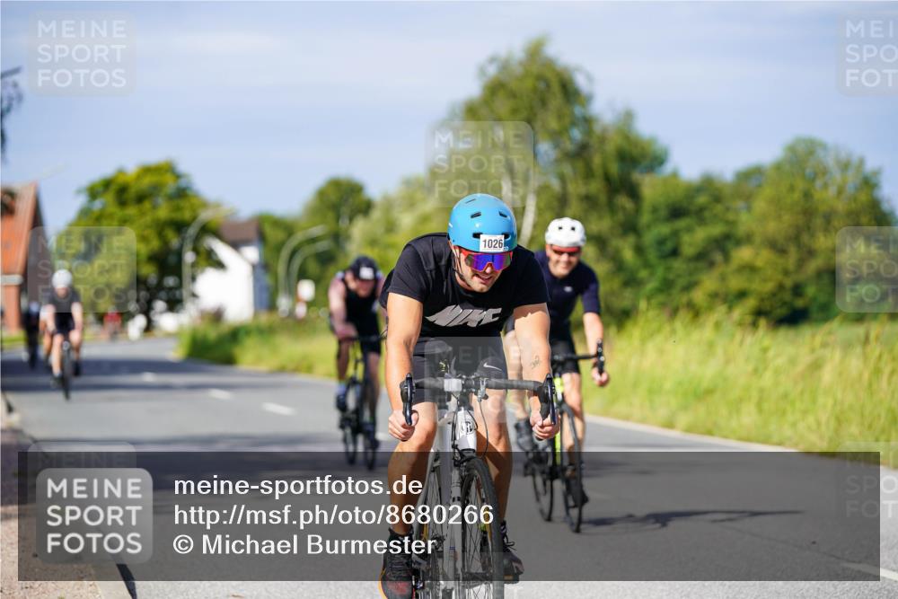 31.08.2025 - Elbe Triathlon Hamburg Michael Burmester http://msf.ph/oto/8680266 31.08.2025 10:42:35 Radfahren 863, 954, 966, 973, 1013, 1026, 1105, 1160, 1303, 1321 meine-sportfotos.de