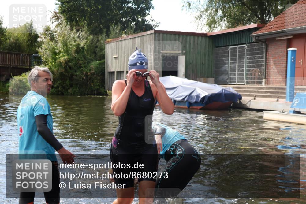 31.08.2025 - Elbe Triathlon Hamburg Luisa Fischer http://msf.ph/oto/8680273 31.08.2025 14:37:15 Schwimmen  meine-sportfotos.de