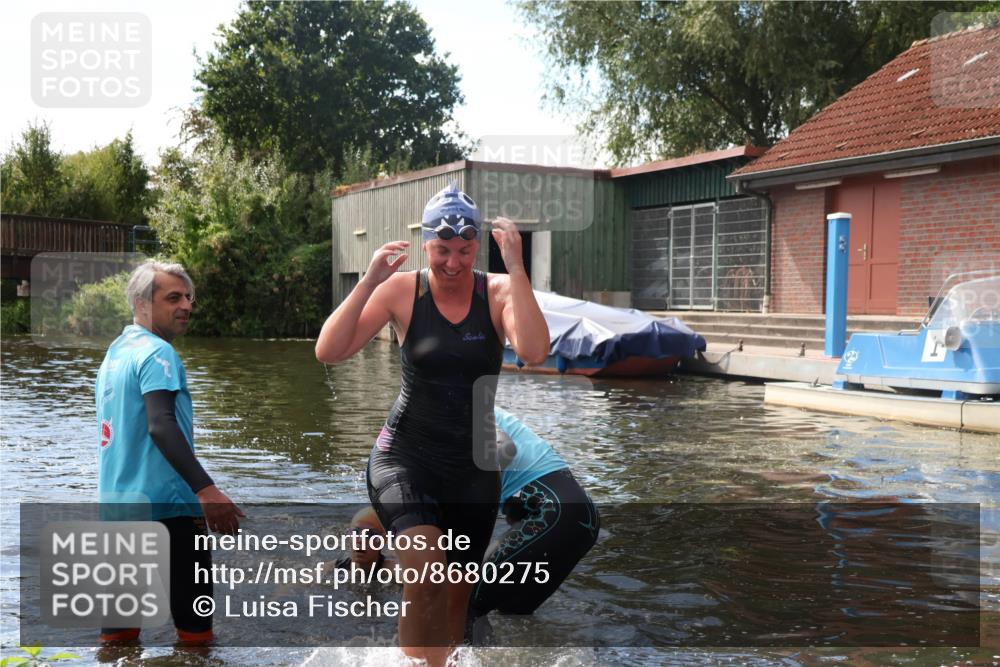 31.08.2025 - Elbe Triathlon Hamburg Luisa Fischer http://msf.ph/oto/8680275 31.08.2025 14:37:16 Schwimmen  meine-sportfotos.de