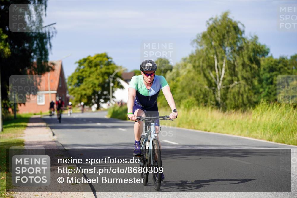 31.08.2025 - Elbe Triathlon Hamburg Michael Burmester http://msf.ph/oto/8680309 31.08.2025 10:42:46 Radfahren 1074, 1154 meine-sportfotos.de