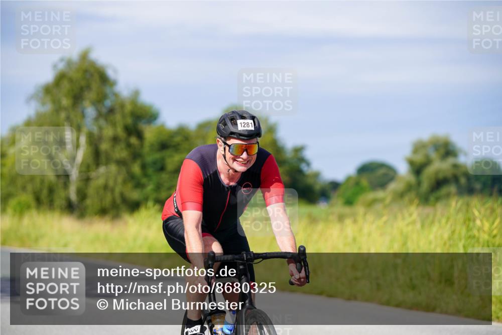 31.08.2025 - Elbe Triathlon Hamburg Michael Burmester http://msf.ph/oto/8680325 31.08.2025 10:42:54 Radfahren 934, 991, 1098, 1266, 1281, 1329 meine-sportfotos.de
