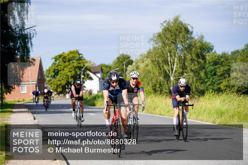 31.08.2025 - Elbe Triathlon Hamburg Michael Burmester http://msf.ph/oto/8680328 31.08.2025 10:42:55 Radfahren 934, 991, 1098, 1266, 1281, 1329 meine-sportfotos.de