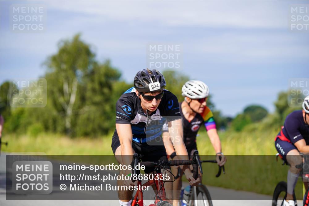 31.08.2025 - Elbe Triathlon Hamburg Michael Burmester http://msf.ph/oto/8680335 31.08.2025 10:42:57 Radfahren 934, 991, 1098, 1219, 1266, 1281, 1305, 1329 meine-sportfotos.de