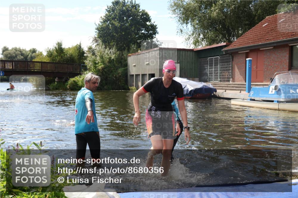 31.08.2025 - Elbe Triathlon Hamburg Luisa Fischer http://msf.ph/oto/8680356 31.08.2025 14:38:19 Schwimmen  meine-sportfotos.de