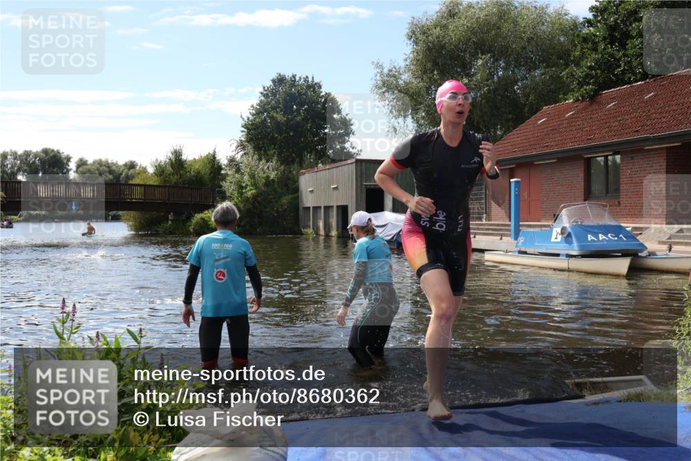31.08.2025 - Elbe Triathlon Hamburg Luisa Fischer http://msf.ph/oto/8680362 31.08.2025 14:38:20 Schwimmen  meine-sportfotos.de