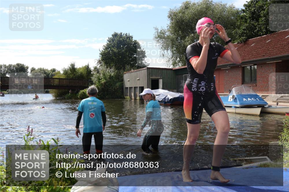 31.08.2025 - Elbe Triathlon Hamburg Luisa Fischer http://msf.ph/oto/8680363 31.08.2025 14:38:20 Schwimmen  meine-sportfotos.de