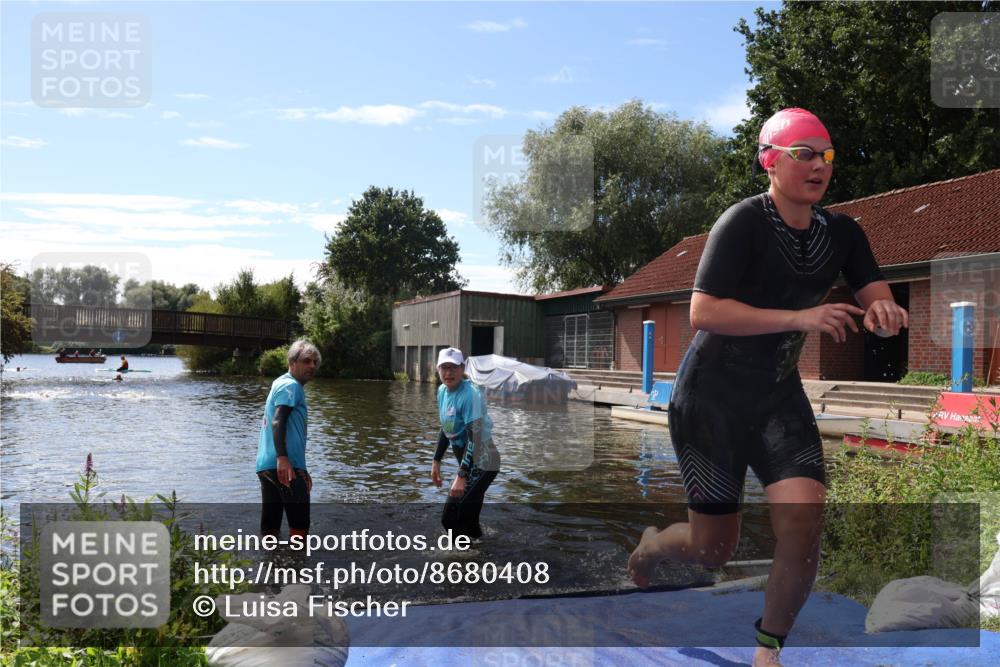 31.08.2025 - Elbe Triathlon Hamburg Luisa Fischer http://msf.ph/oto/8680408 31.08.2025 14:39:15 Schwimmen  meine-sportfotos.de