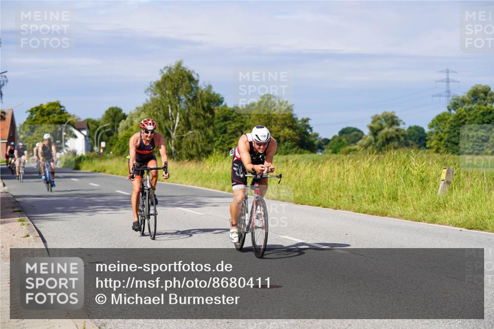 31.08.2025 - Elbe Triathlon Hamburg Michael Burmester http://msf.ph/oto/8680411 31.08.2025 10:43:18 Radfahren 958, 1020, 1108, 1180, 1248, 1302, 1310 meine-sportfotos.de