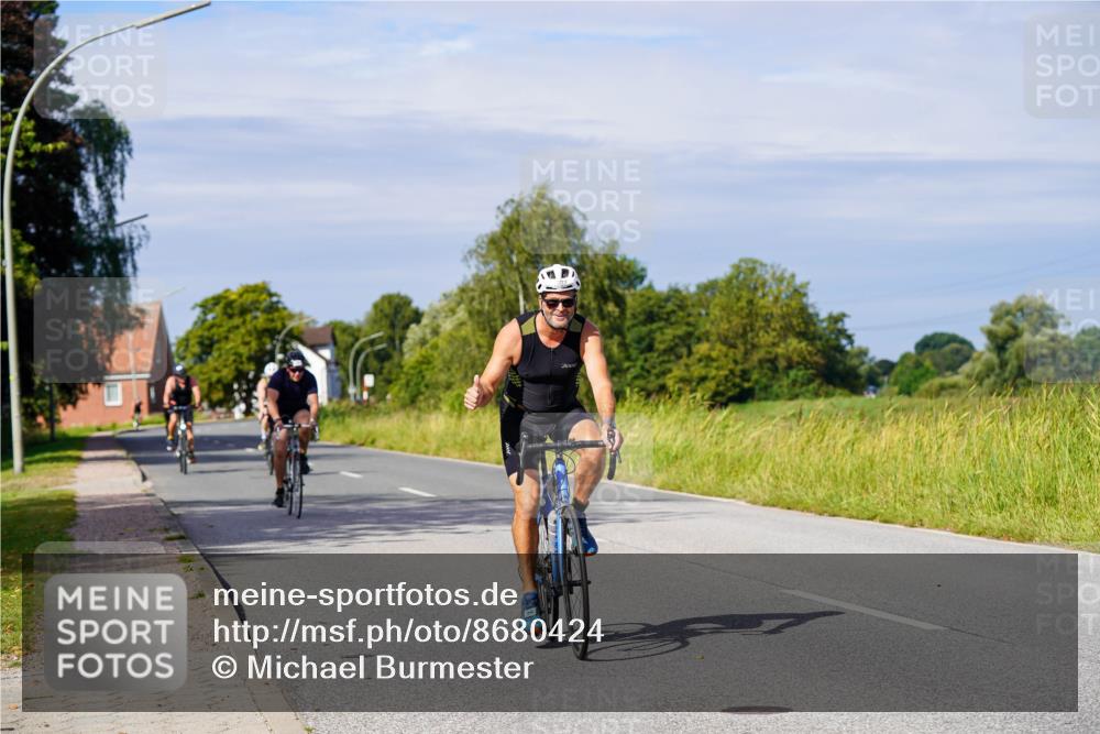 31.08.2025 - Elbe Triathlon Hamburg Michael Burmester http://msf.ph/oto/8680424 31.08.2025 10:43:20 Radfahren 958, 1108, 1180, 1227, 1248, 1302, 1310 meine-sportfotos.de