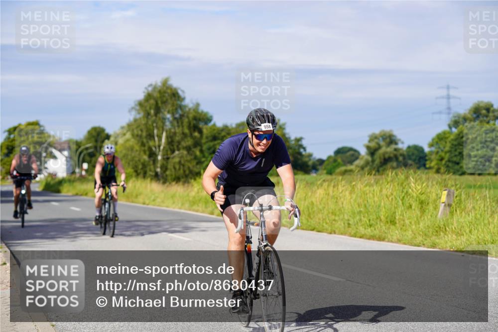 31.08.2025 - Elbe Triathlon Hamburg Michael Burmester http://msf.ph/oto/8680437 31.08.2025 10:43:23 Radfahren 958, 1108, 1227, 1248, 1302 meine-sportfotos.de