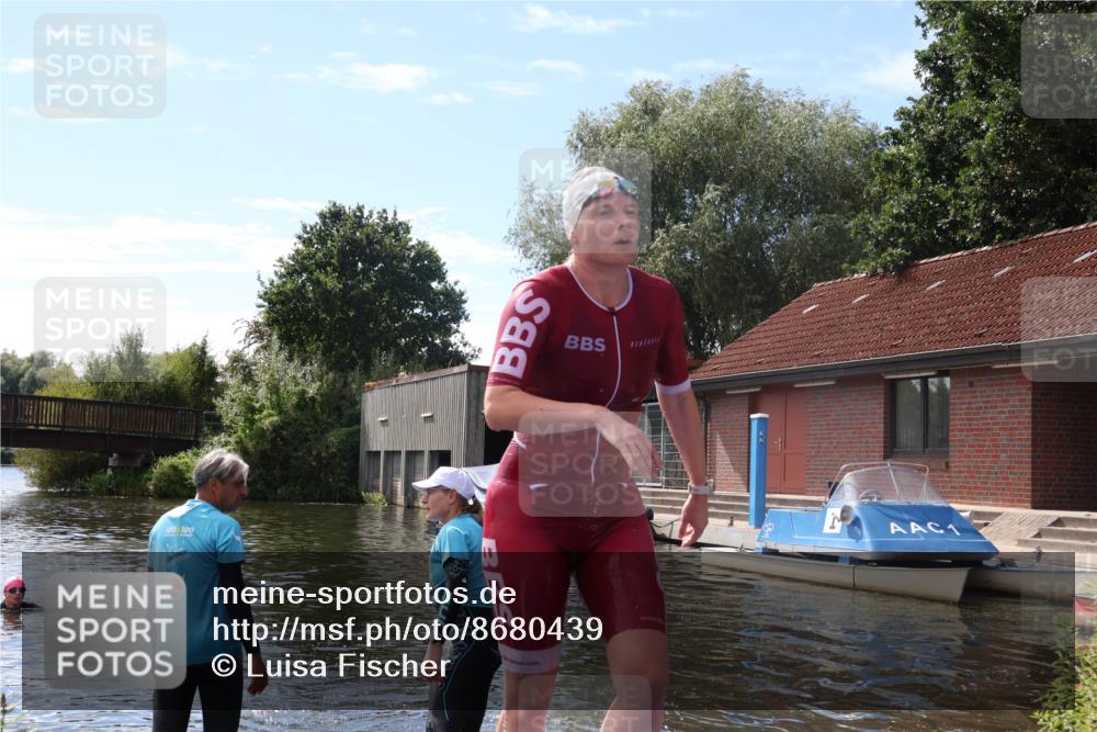 31.08.2025 - Elbe Triathlon Hamburg Luisa Fischer http://msf.ph/oto/8680439 31.08.2025 14:40:38 Schwimmen  meine-sportfotos.de