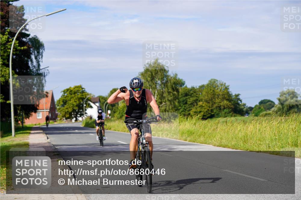 31.08.2025 - Elbe Triathlon Hamburg Michael Burmester http://msf.ph/oto/8680446 31.08.2025 10:43:25 Radfahren 958, 1108, 1227, 1248 meine-sportfotos.de
