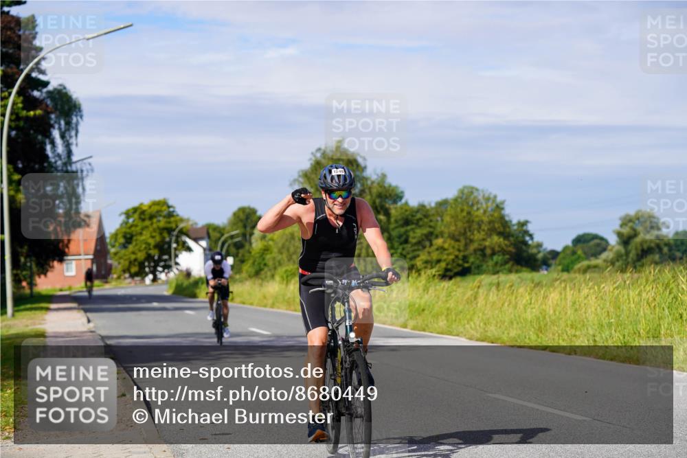 31.08.2025 - Elbe Triathlon Hamburg Michael Burmester http://msf.ph/oto/8680449 31.08.2025 10:43:25 Radfahren 958, 1108, 1227, 1248 meine-sportfotos.de
