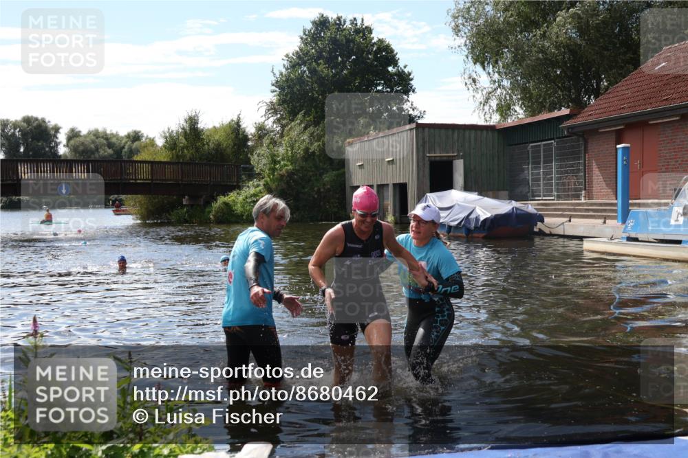 31.08.2025 - Elbe Triathlon Hamburg Luisa Fischer http://msf.ph/oto/8680462 31.08.2025 14:42:08 Schwimmen  meine-sportfotos.de