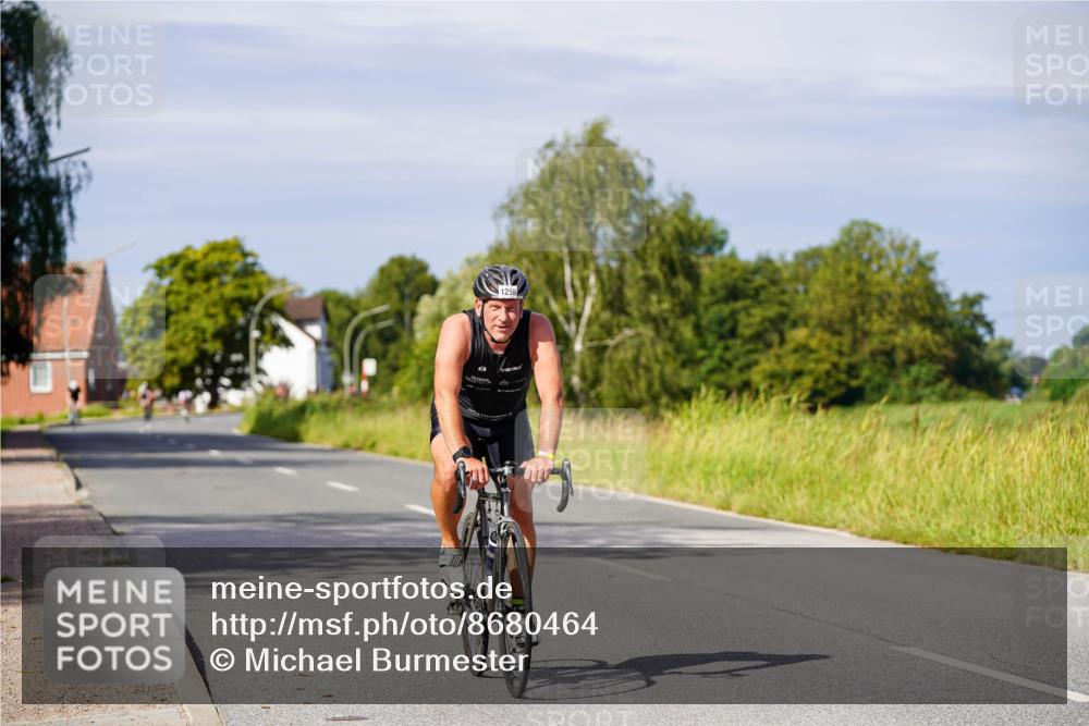 31.08.2025 - Elbe Triathlon Hamburg Michael Burmester http://msf.ph/oto/8680464 31.08.2025 10:43:34 Radfahren 1256 meine-sportfotos.de