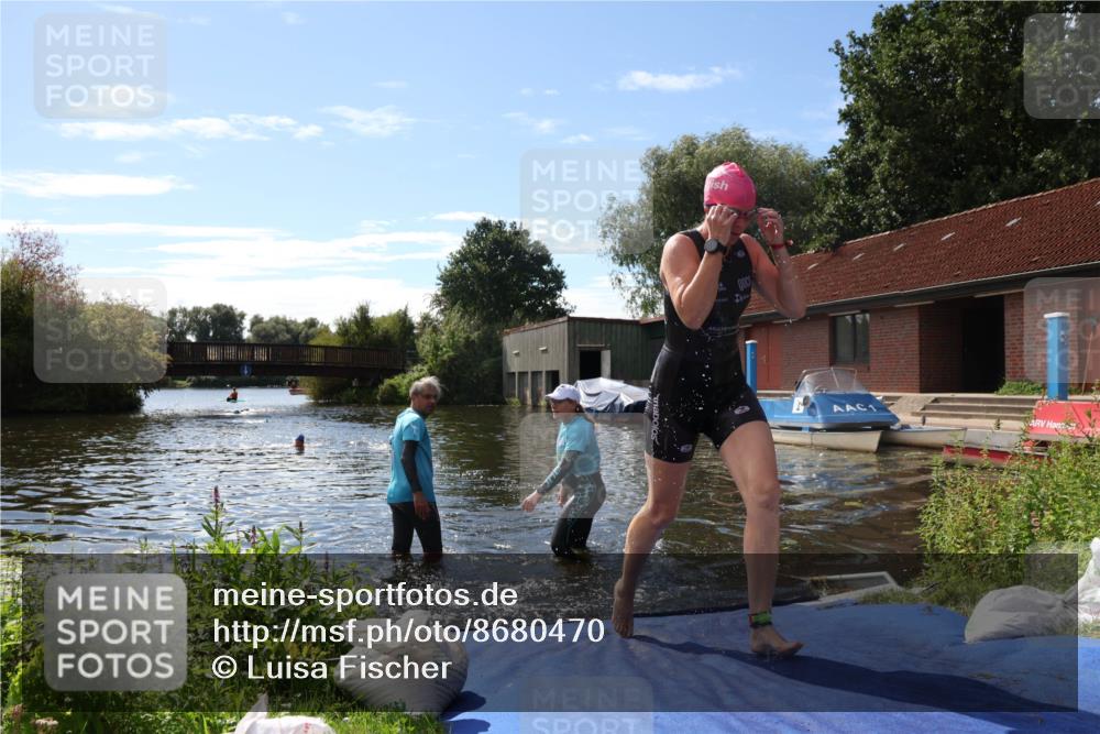 31.08.2025 - Elbe Triathlon Hamburg Luisa Fischer http://msf.ph/oto/8680470 31.08.2025 14:42:10 Schwimmen  meine-sportfotos.de