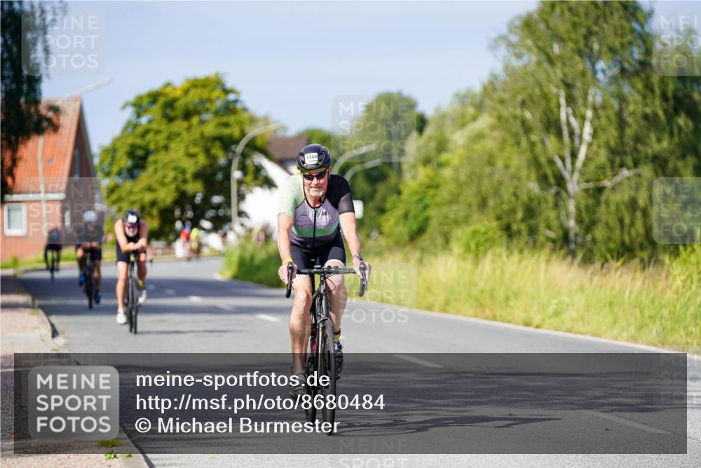 31.08.2025 - Elbe Triathlon Hamburg Michael Burmester http://msf.ph/oto/8680484 31.08.2025 10:43:48 Radfahren 890, 980, 1121, 1202, 1344 meine-sportfotos.de