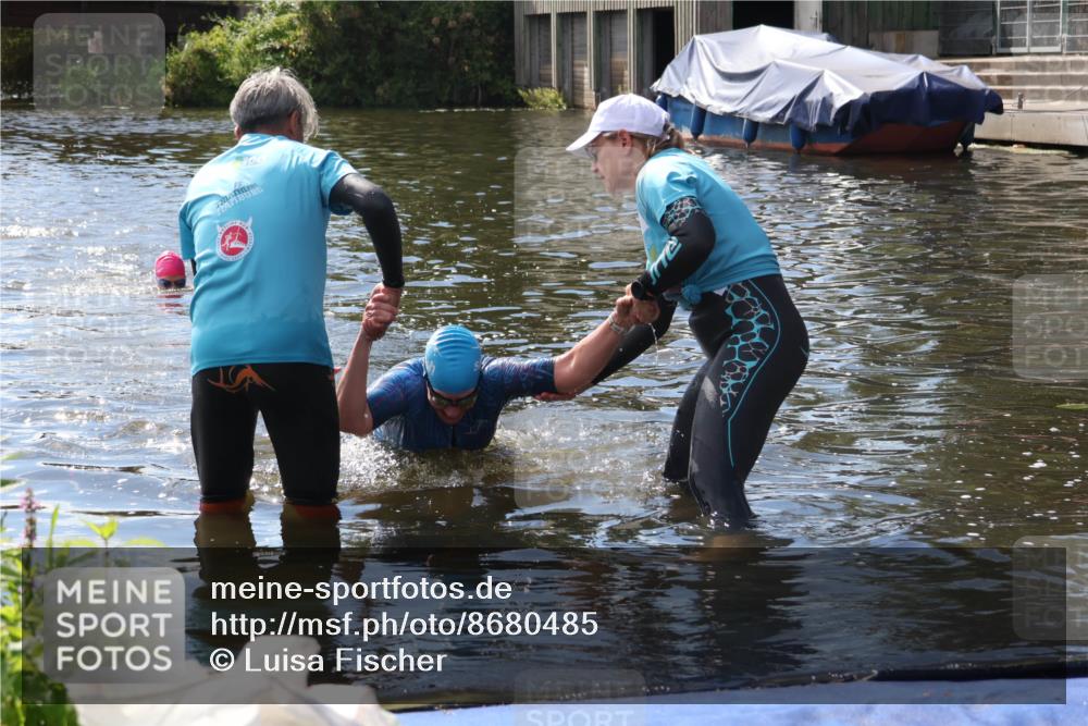 31.08.2025 - Elbe Triathlon Hamburg Luisa Fischer http://msf.ph/oto/8680485 31.08.2025 14:42:50 Schwimmen  meine-sportfotos.de