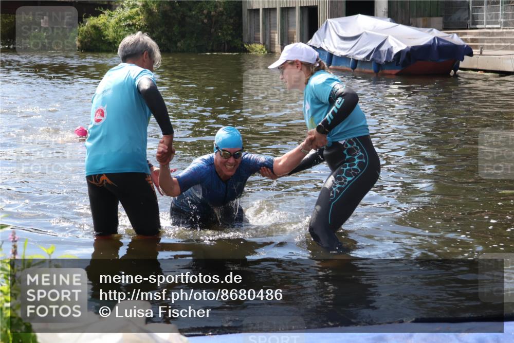 31.08.2025 - Elbe Triathlon Hamburg Luisa Fischer http://msf.ph/oto/8680486 31.08.2025 14:42:51 Schwimmen  meine-sportfotos.de