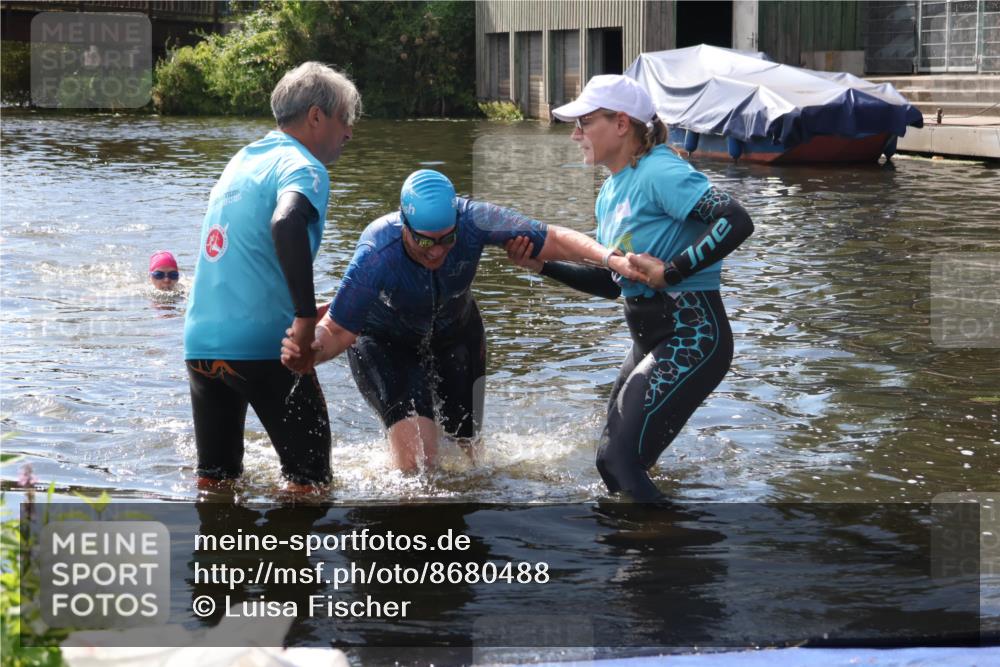 31.08.2025 - Elbe Triathlon Hamburg Luisa Fischer http://msf.ph/oto/8680488 31.08.2025 14:42:51 Schwimmen  meine-sportfotos.de