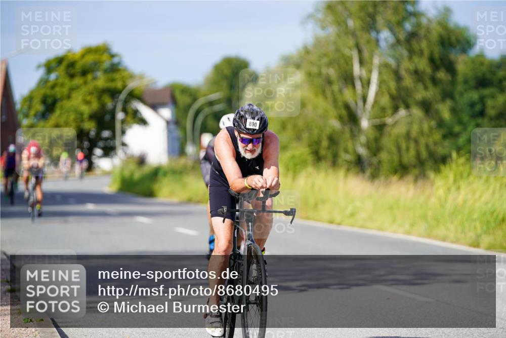 31.08.2025 - Elbe Triathlon Hamburg Michael Burmester http://msf.ph/oto/8680495 31.08.2025 10:43:52 Radfahren 890, 1202, 1283, 1306, 1344 meine-sportfotos.de