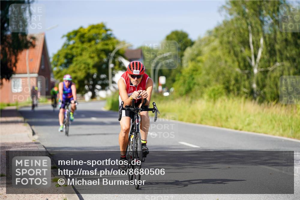 31.08.2025 - Elbe Triathlon Hamburg Michael Burmester http://msf.ph/oto/8680506 31.08.2025 10:43:55 Radfahren 890, 1202, 1283, 1306 meine-sportfotos.de