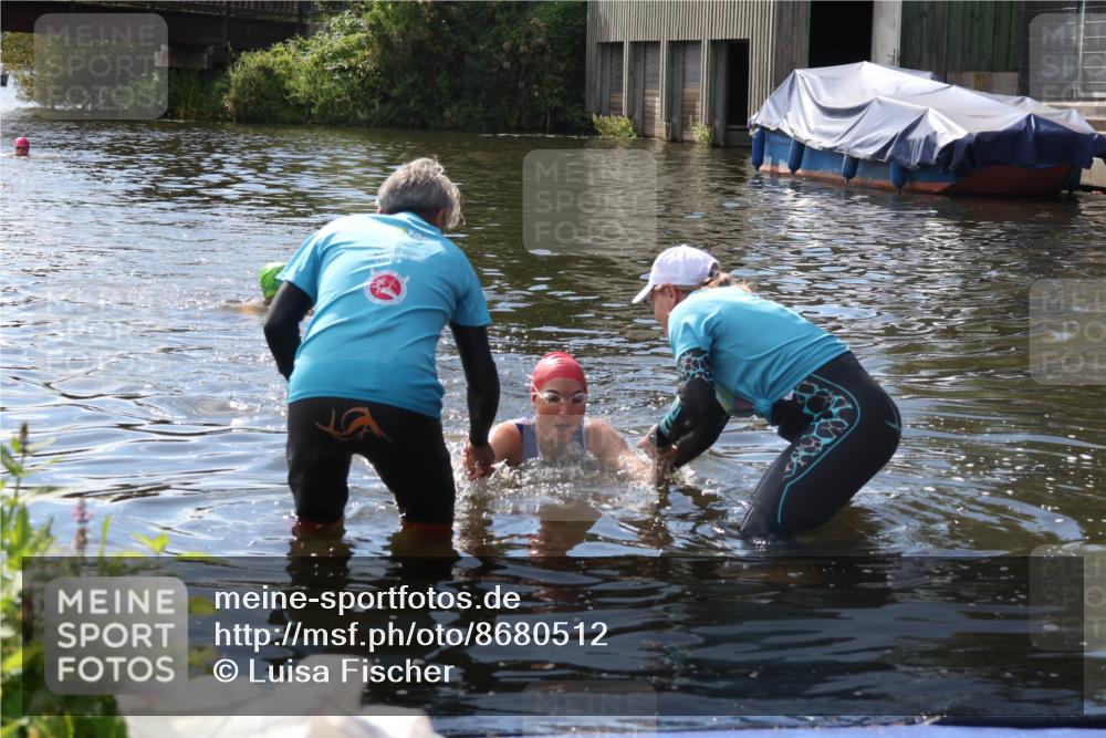 31.08.2025 - Elbe Triathlon Hamburg Luisa Fischer http://msf.ph/oto/8680512 31.08.2025 14:43:48 Schwimmen  meine-sportfotos.de