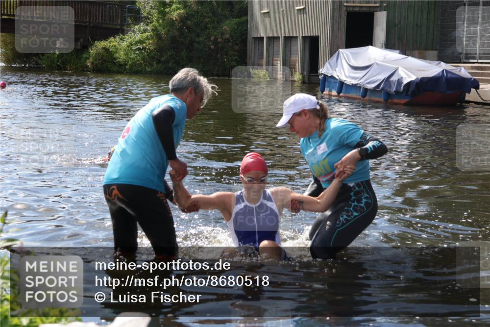 31.08.2025 - Elbe Triathlon Hamburg Luisa Fischer http://msf.ph/oto/8680518 31.08.2025 14:43:49 Schwimmen  meine-sportfotos.de